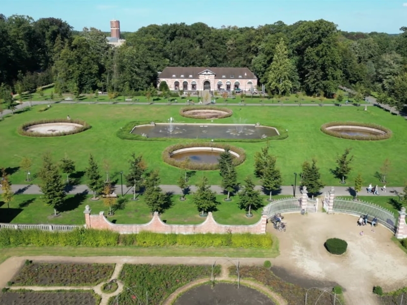 4K Video Fiets in park van Brasschaat XL